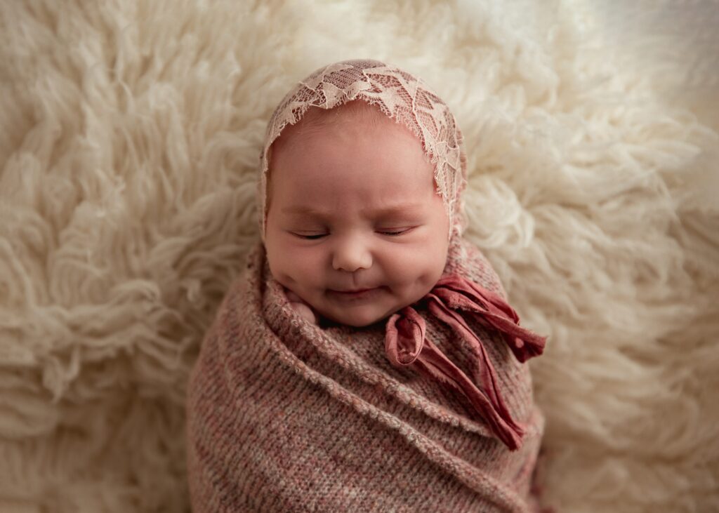 Sarah Ellis Photography Newborn Studio Photographer 01110 3000