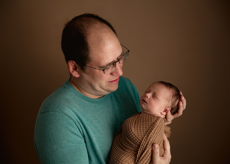 Sarah Ellis Photography Newborn Studio Photographer 01309 960