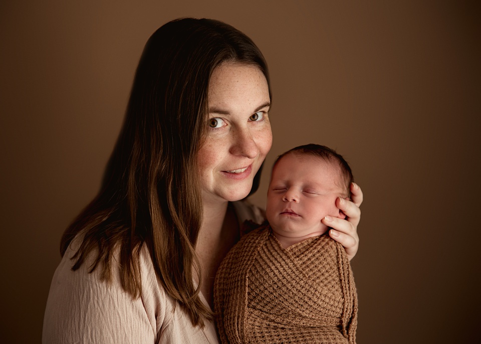 Sarah Ellis Photography Newborn Studio Photographer 01407 960