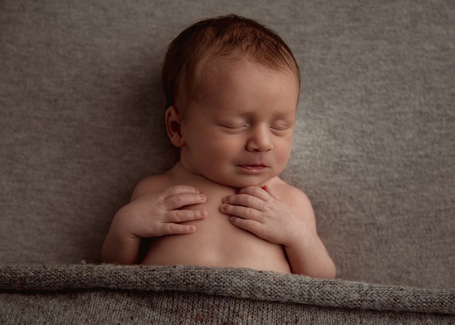 Sarah Ellis Photography Newborn Studio Photographer 02310 660