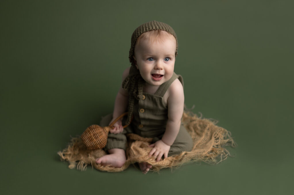 Sarah Ellis Photography Milestone Session Boy Studio NH Bonnett 1 of 2